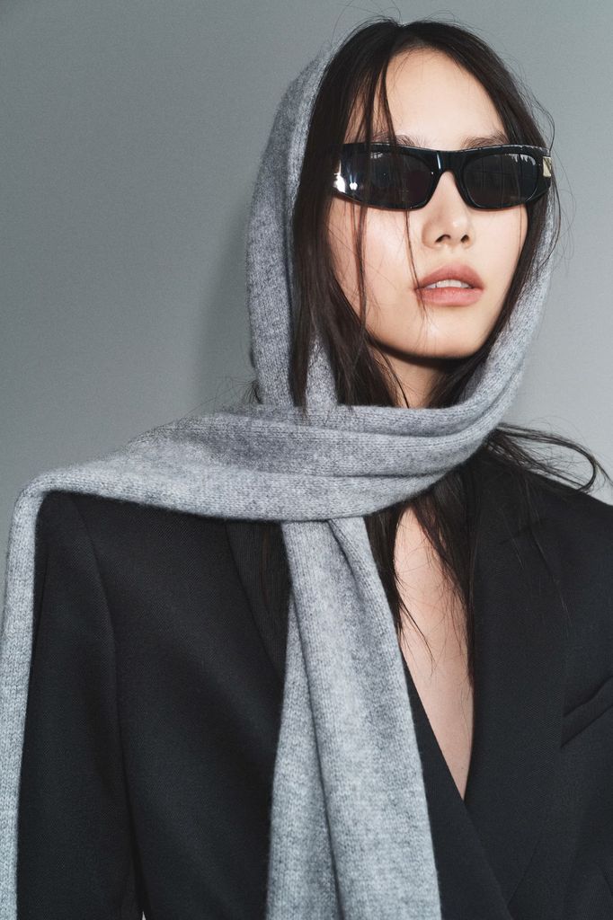 H&M grey knit scarf hood 