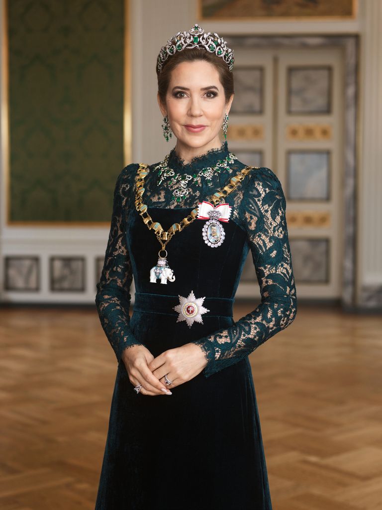 Queen Mary's gala portrait