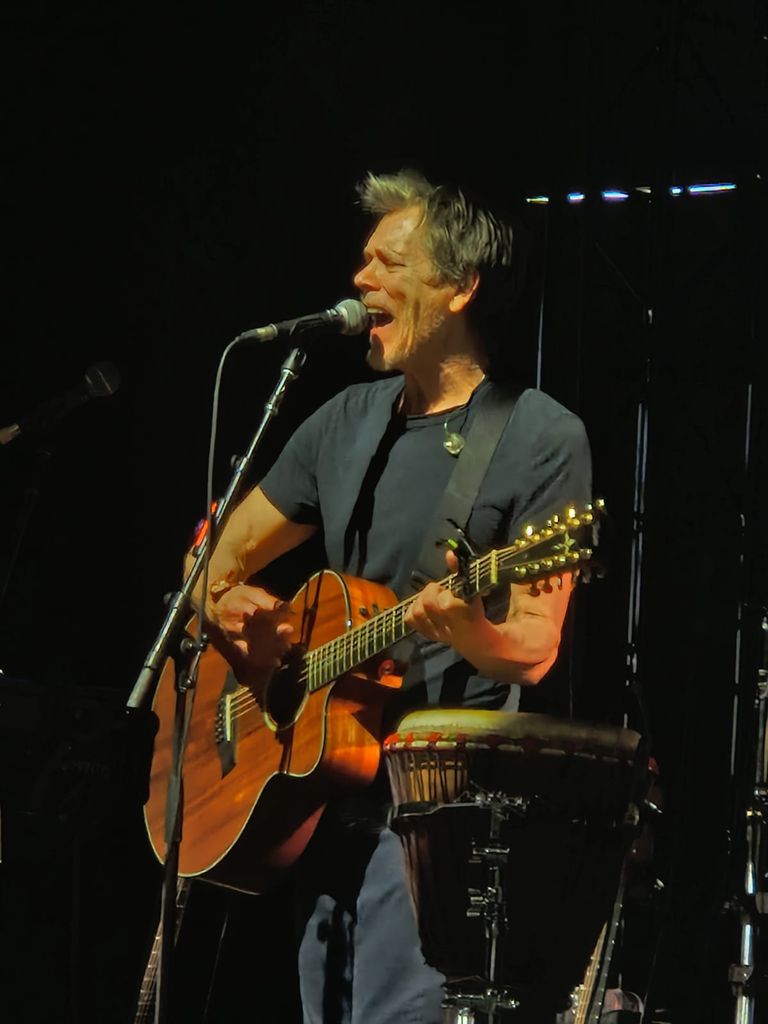 Kevin Bacon rocks at Stagecoach