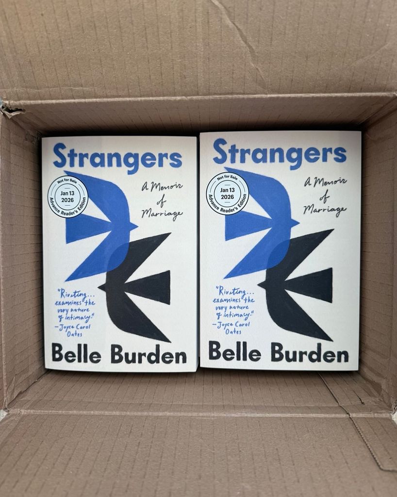 Ce que j'ai appris de mon « mari en fuite » 1 Les livres de Belle Burden dans une boîte