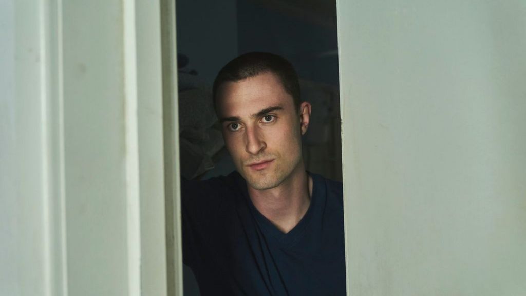 Eden Hambelton Davies plays Jamie Reynolds, the musician who mysteriously disappears 