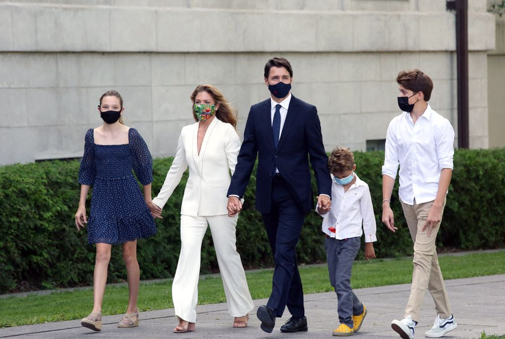 Justin Trudeau (C), his wife Sophie Gregoire Trudeau (2nd L) and children Ella-Grace (L), Hadrien (2nd R) and Xavier (R) in 2021
