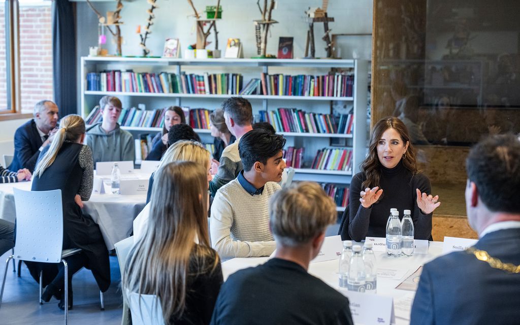 The royal heard from students at Pilehaveskolen