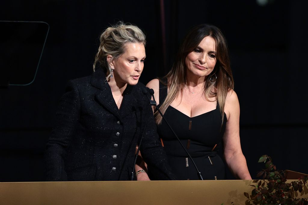 Ali Wentworth and Mariska Hargitay speak onstage during Glamour Women of the Year 2023 at Jazz at Lincoln Center on November 07, 2023 in New York City.