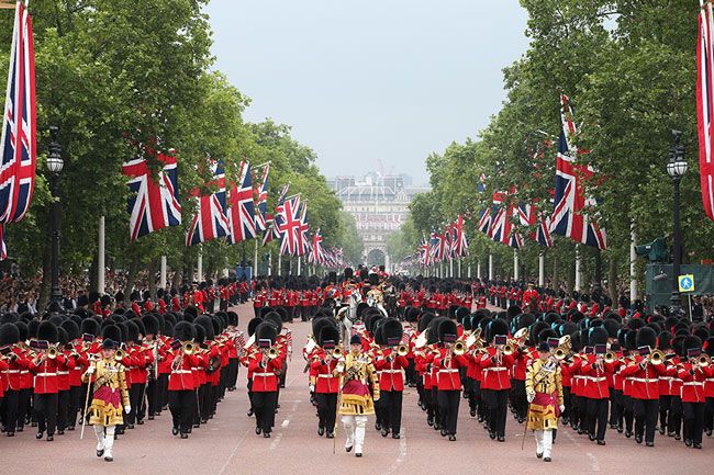 the mall trooping the colour