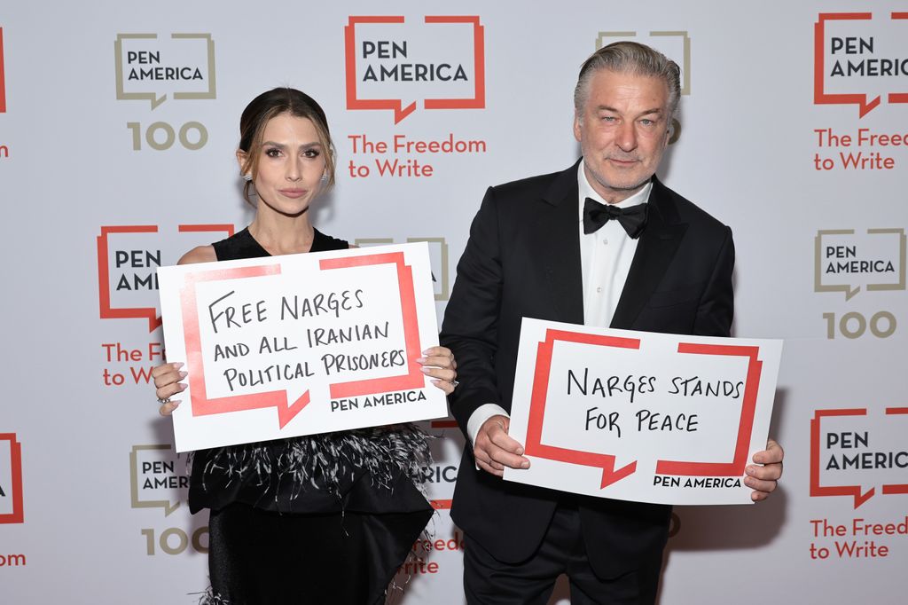  Hilaria Baldwin and Alec Baldwin show their support at 2023 PEN America Literary Gala at American Museum of Natural History