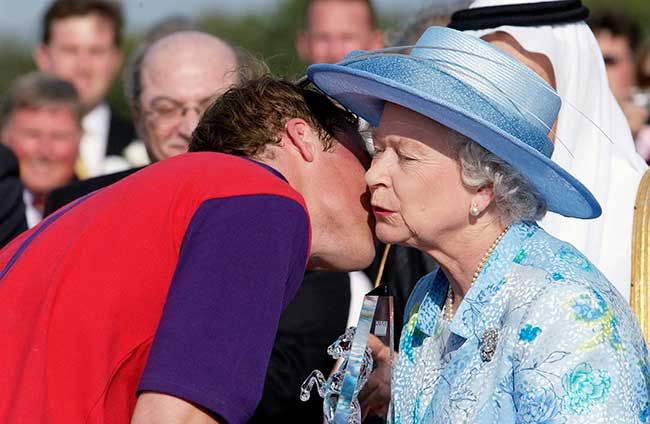prince william queen kiss