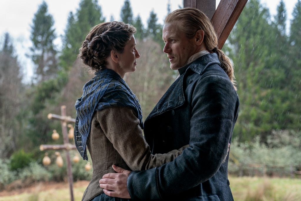 Caitríona Balfe and Sam Heughan in Outlander