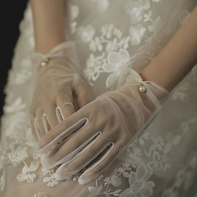 pearl wedding gloves