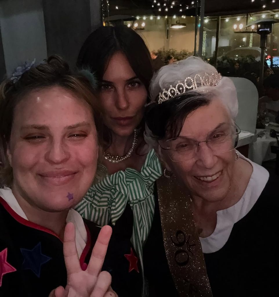 Photo shared by Tallulah Willis of with her sister Scout Willis and Bruce Willis' mother Marlene Willis