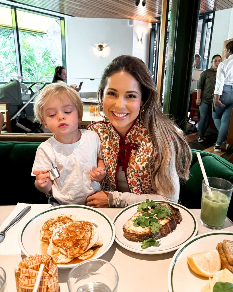 Louise e seu adorável filho, Leo