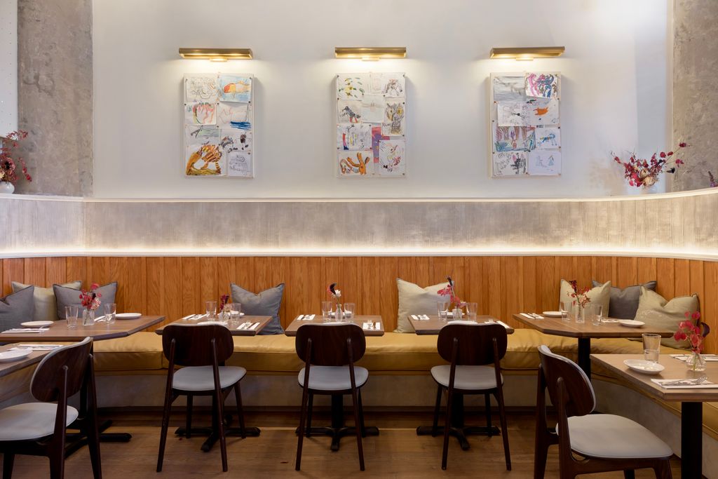 Ziggy's Roman Cafe Interior Mezzanine