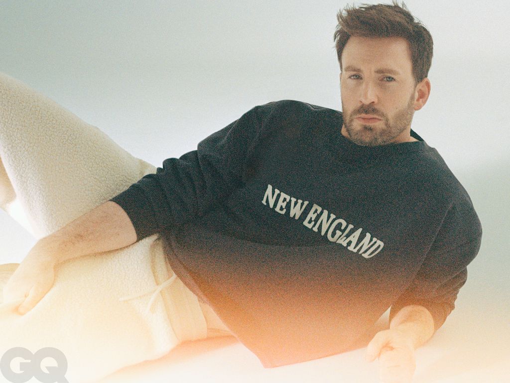 Chris Evans appears in the cover story for GQ's October Issue