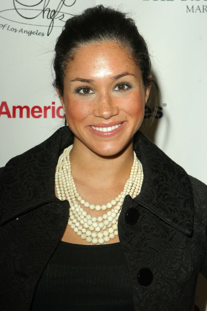meghan markle in 2006 with a vibrant beauty blend