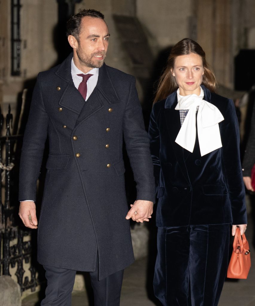James Middleton berjalan dengan alizee thevenet
