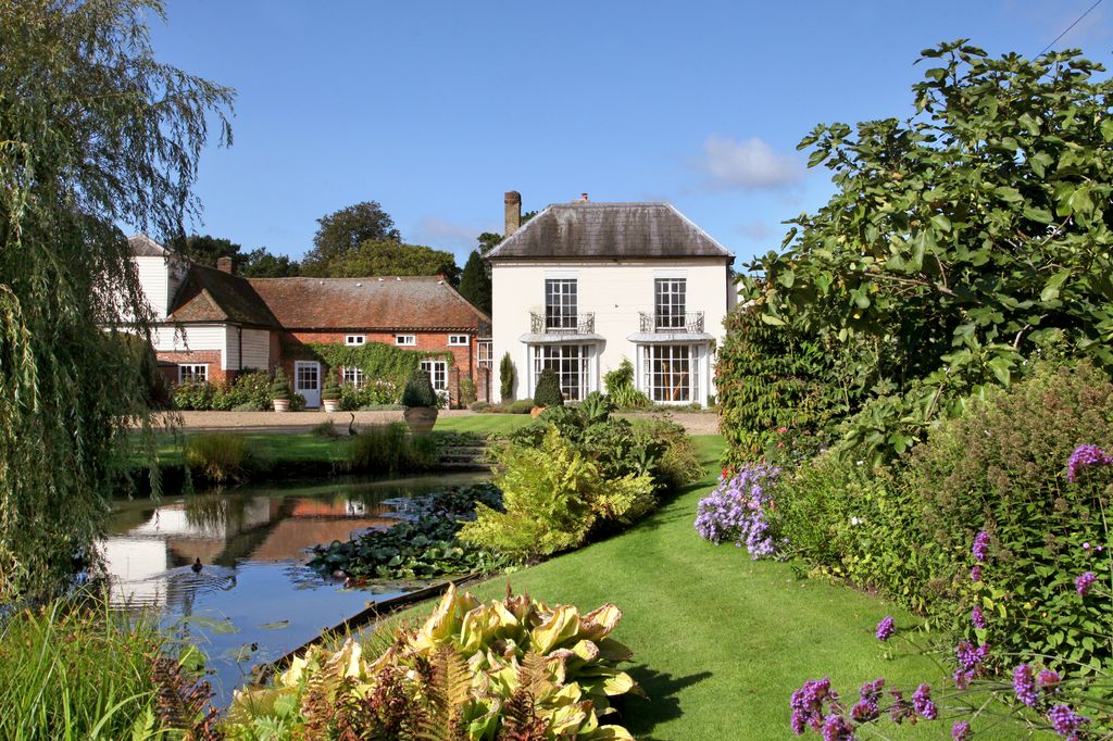 Marry Berry's former Buckinghamshire home