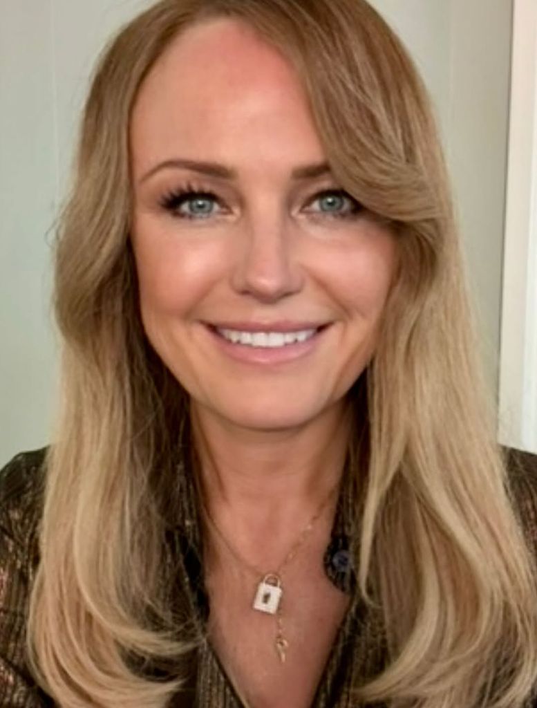 Malin akerman headshot as margo banks