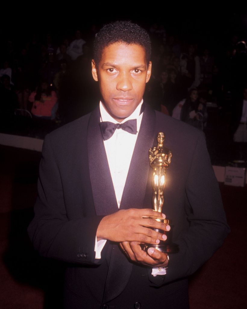 Denzel Washington at the Music Center in Los Angeles, California for the 62nd Annual Academy Awards, 1990