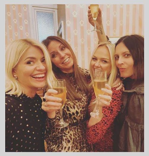 holly willoughby friends