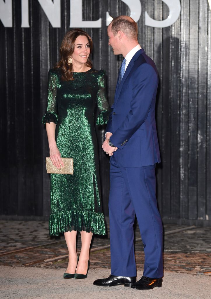Kate Middleton laisse échapper sa couleur préférée – et cela révèle sa personnalité « optimiste » 5 DUBLIN, IRLANDE - 3 MARS : Catherine, duchesse de Cambridge et le prince William, duc de Cambridge visitent le Guinness Storehouse le 3 mars 2020 à Dublin, Irlande. (Photo de Karwai Tang/WireImage)