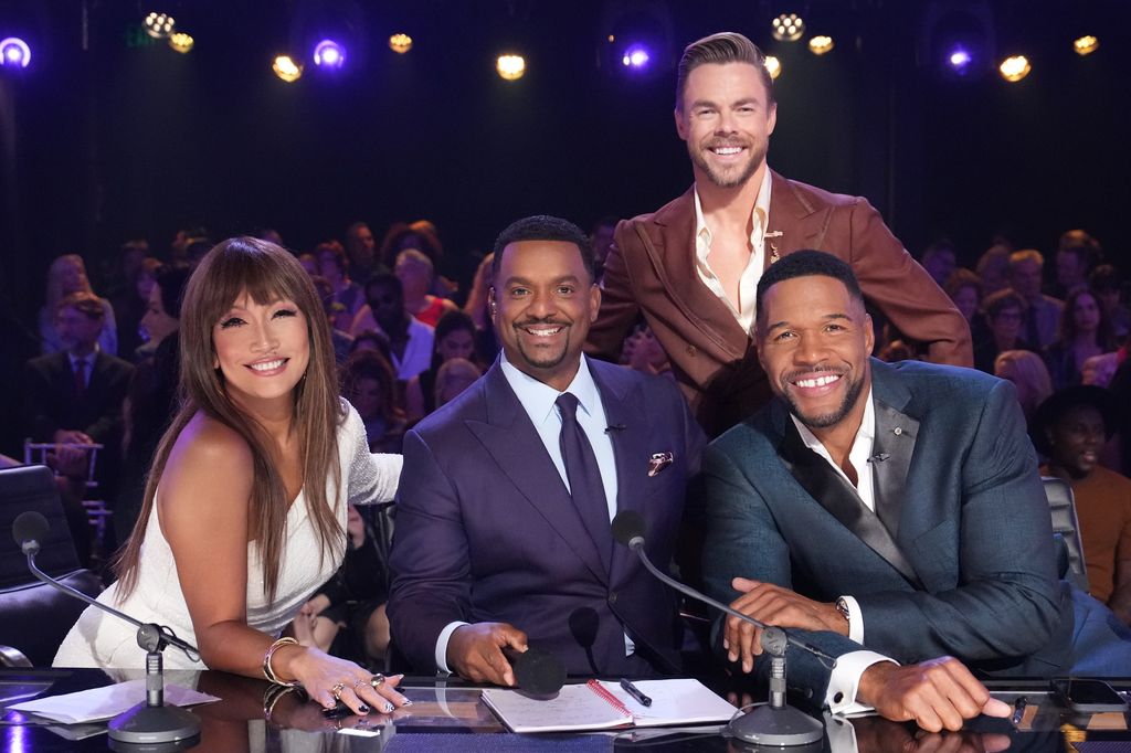 DANCING WITH THE STARS - "Motown Night - 3203" - The judges said "I Want You Back" to the 12 remaining couples, and now it's time for them to move and groove on the ballroom floor with all-new dances showing off their soulful side. "Good Morning America" co-anchor Michael Strahan sits in at the judges table.
CARRIE ANN INABA, ALFONSO RIBEIRO, DEREK HOUGH, MICHAEL STRAHAN