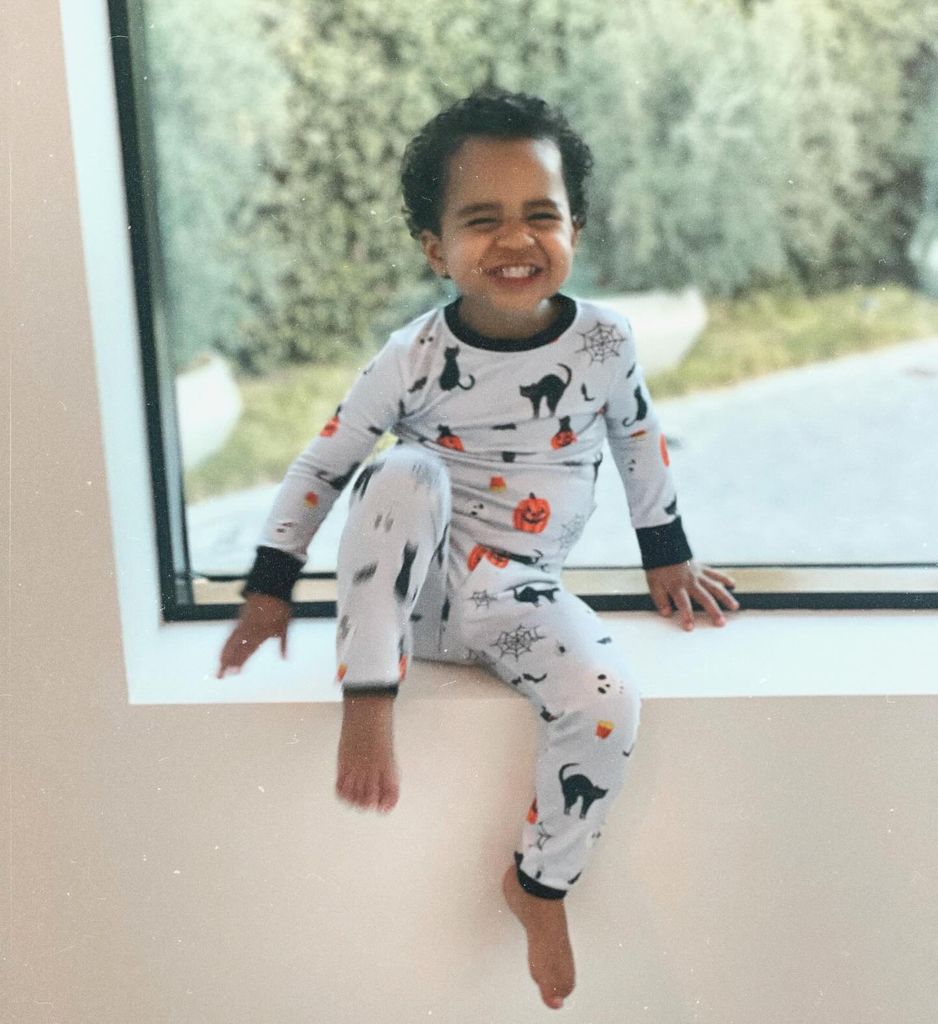 khloe kardashian son tatum me pizhame me temë Halloween