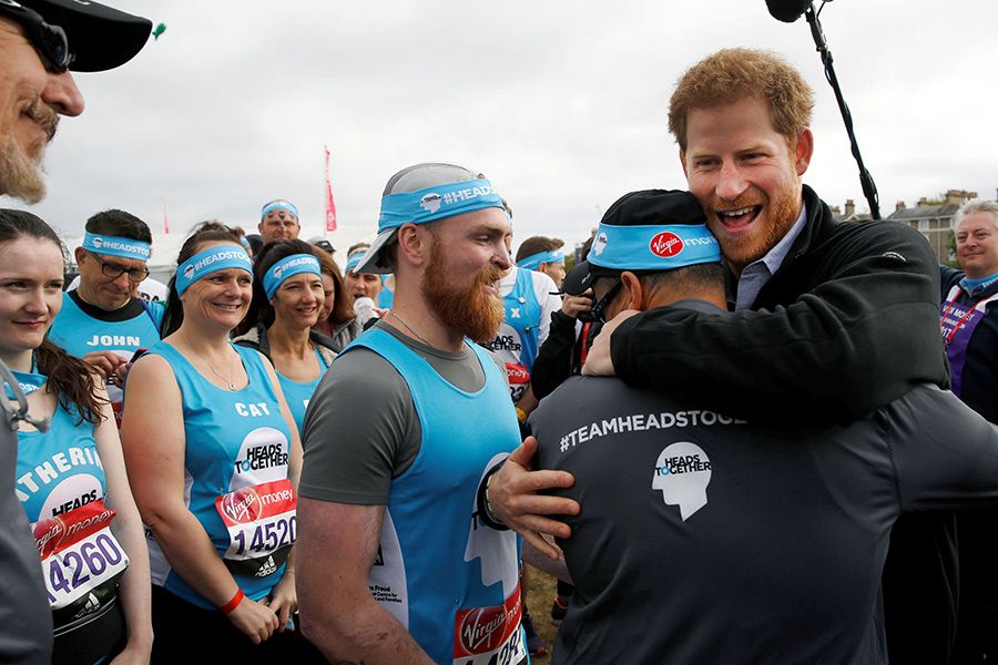 prince harry london marathon heads together runners