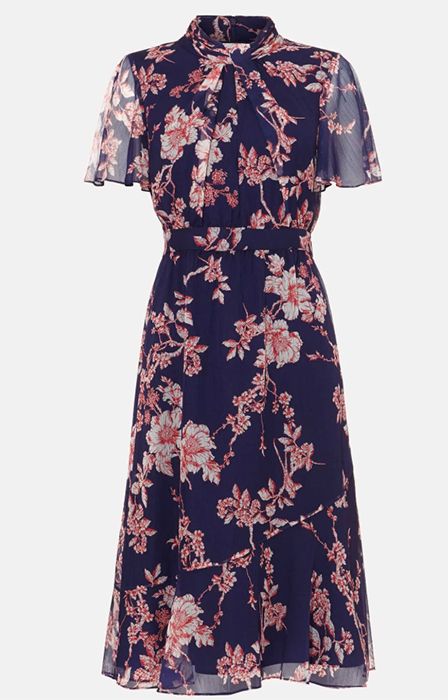 Holly Willoughby's navy blue & pink floral dress has This Morning fans ...