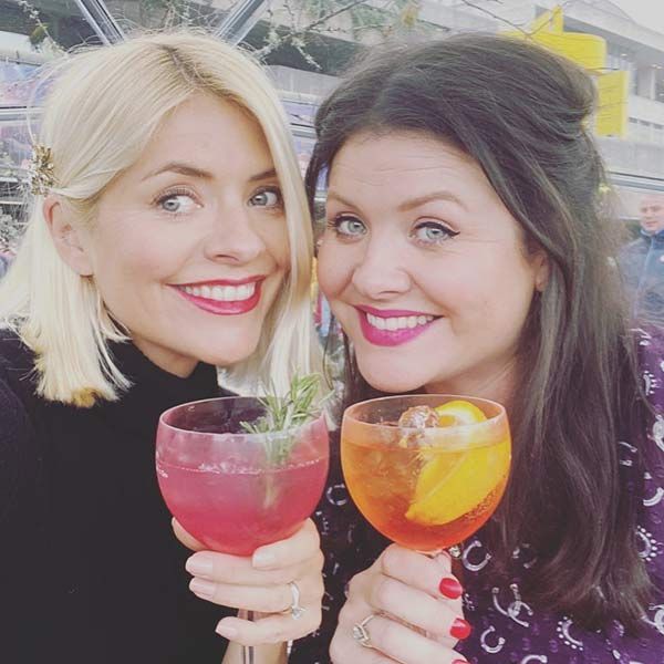 holly willoughby sister
