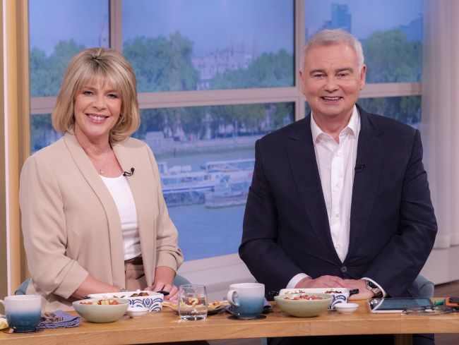 Ruth and Eamonn presenting This Morning