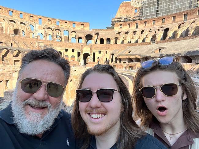 russell crowe sons