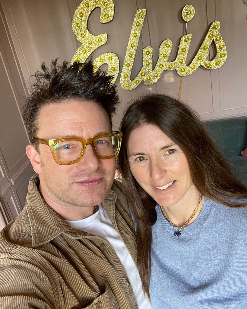 Jamie Oliver with his wife Jools selfie