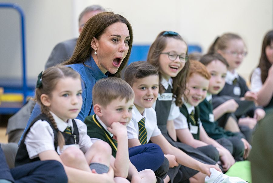 kate middleton primary school surprised