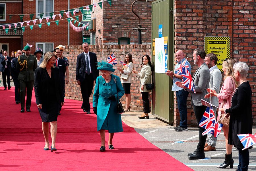 queen walks red carpet coronation street