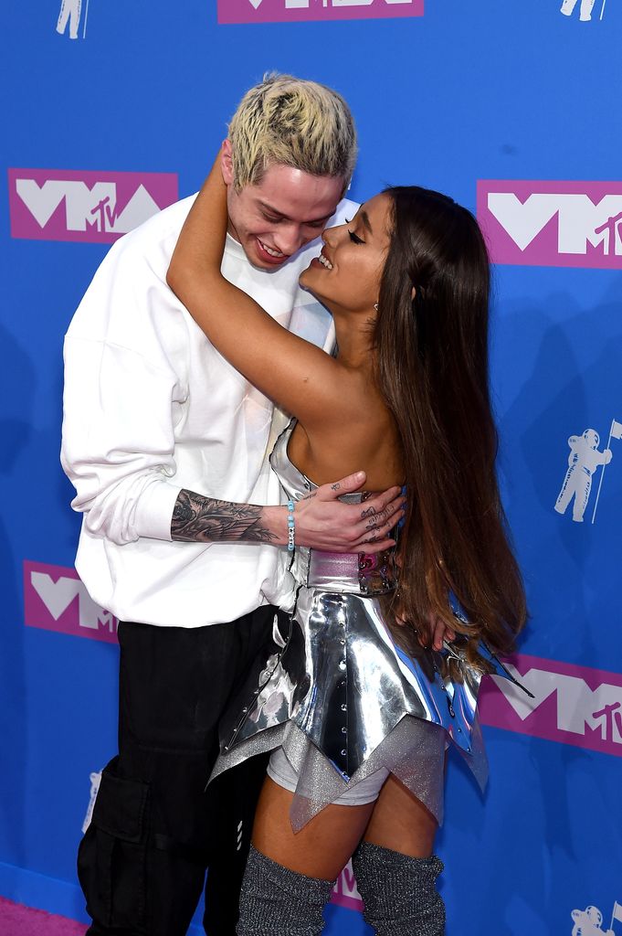 Ariana with Pete Davidson on red carpet