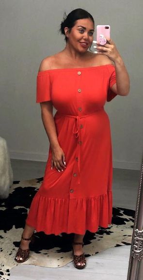 scarlett moffatt red dress instagram
