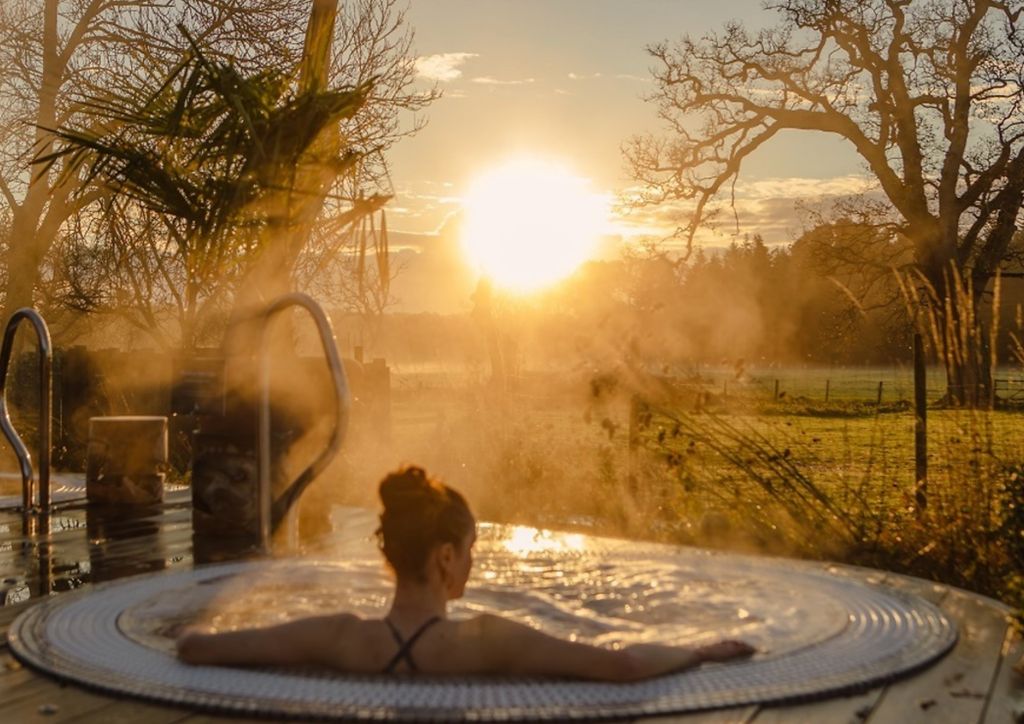 spa gift guide voucher