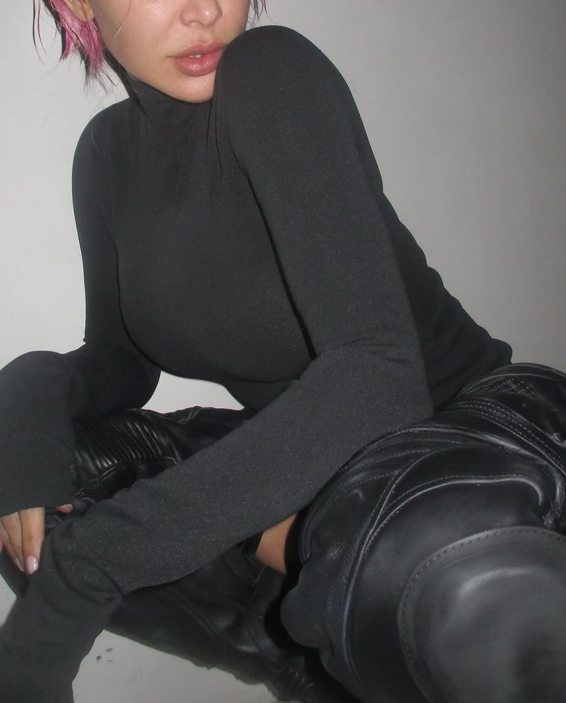 Kim Kardashian black outfit