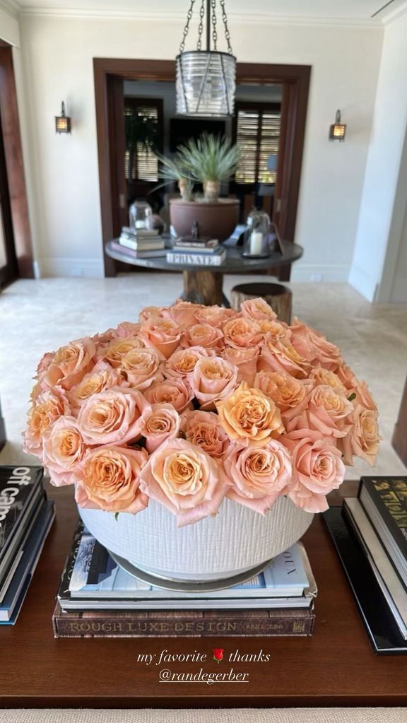 Cindy Crawford shared pictured of gorgeous roses inside her home
