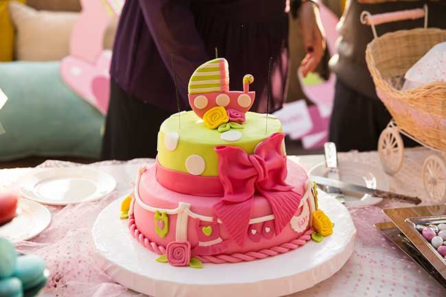 Pretty Cake Designs for Any Celebration : Oh Baby Baby Shower Cake