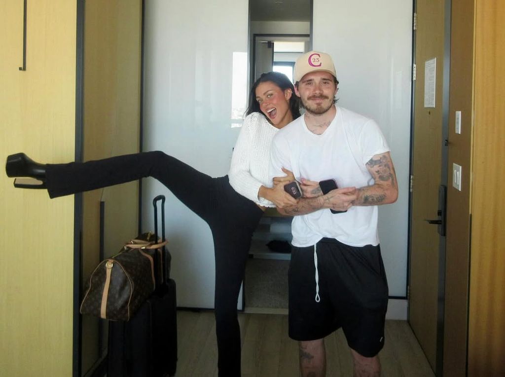 nicola and brooklyn beckham in monochrome outfits