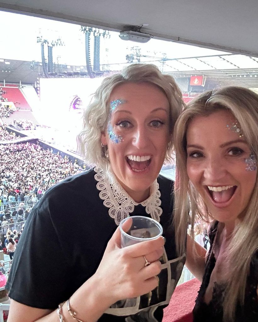 Steph and Helen smiling at Beyonce's concert