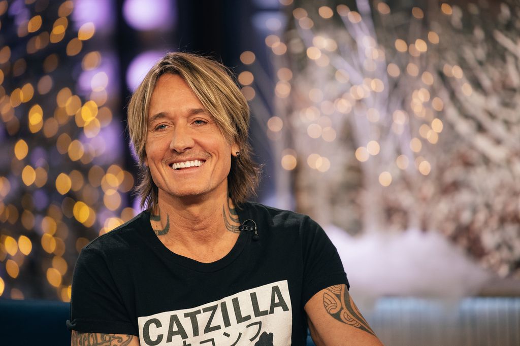 Keith Urban makes surprise solo appearance in his hometown ahead of incredible milestone
