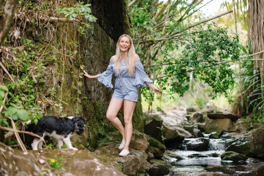 Crystal Hefner explores Hawaii backdrop