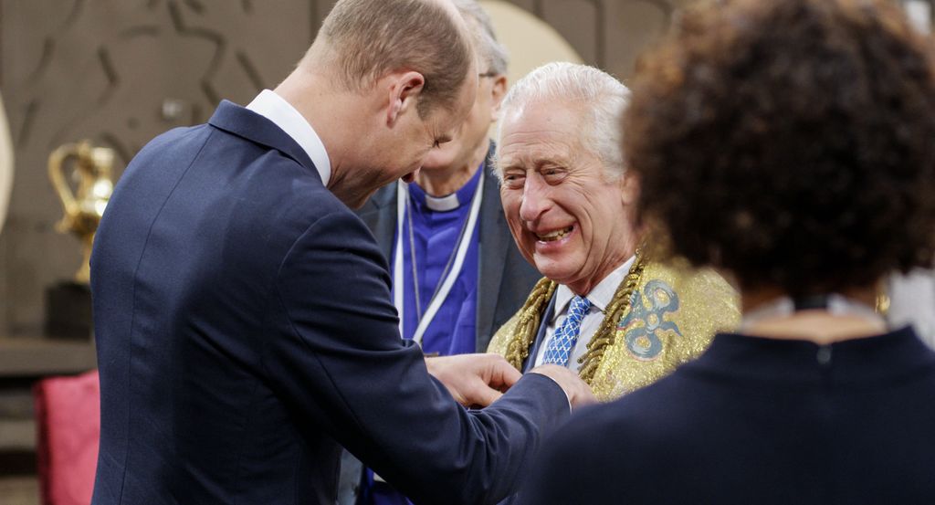 Rei Carlos III e Príncipe William no ensaio de coroação na Abadia de Westminster
