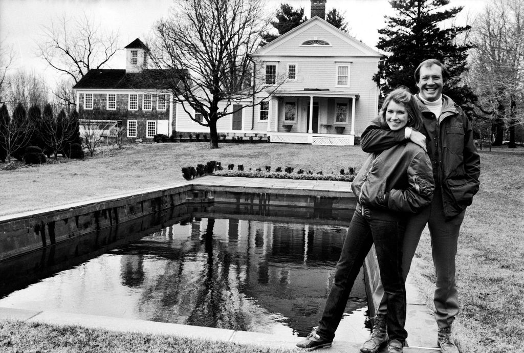 Caterer Martha Stewart and husband, publisher Andy Stewart, outside their home, 24th March 1980.  (Photo by Arthur Schatz/Getty Images)