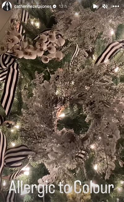czj christmas tree black and white