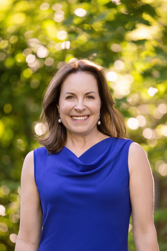 Comment surmonter le « fossé dans la chambre » de la ménopause et profiter du sexe jusqu’à 90 ans 1 Dr Maria Sophocles, MD auteur de The Bedroom Gap