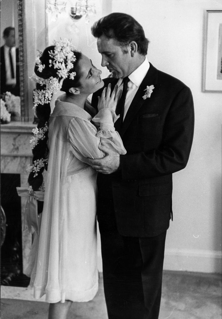 15th March 1964:  British film stars Elizabeth Taylor (1932 - 2011) and Richard Burton (1925 - 1984) at their first wedding in Montreal, Canada. They married twice, but both marriages ended in divorce.  (Photo by William Lovelace/Evening Standard/Getty Images)