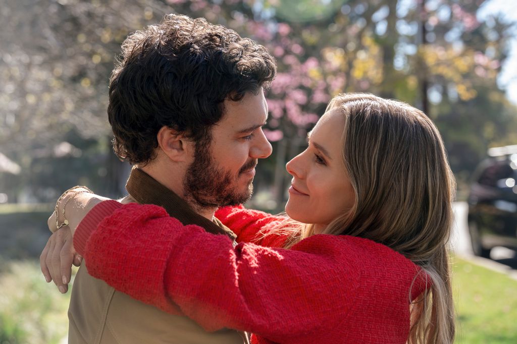 Adam Brody as Noah, Kristen Bell as Joanne in episodeNobody Wants This